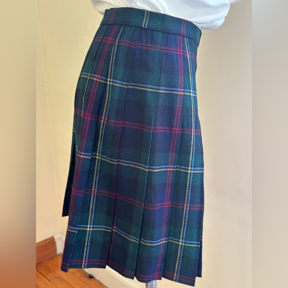 Talbots Green Multi Color Wrap Plaid Skirt Button Closure & Fringe Side Sz 10P. - Picture 3 of 11